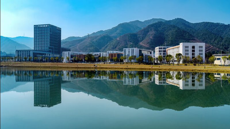 小批量SMT贴片加工：揭秘其关键要素与选型要点